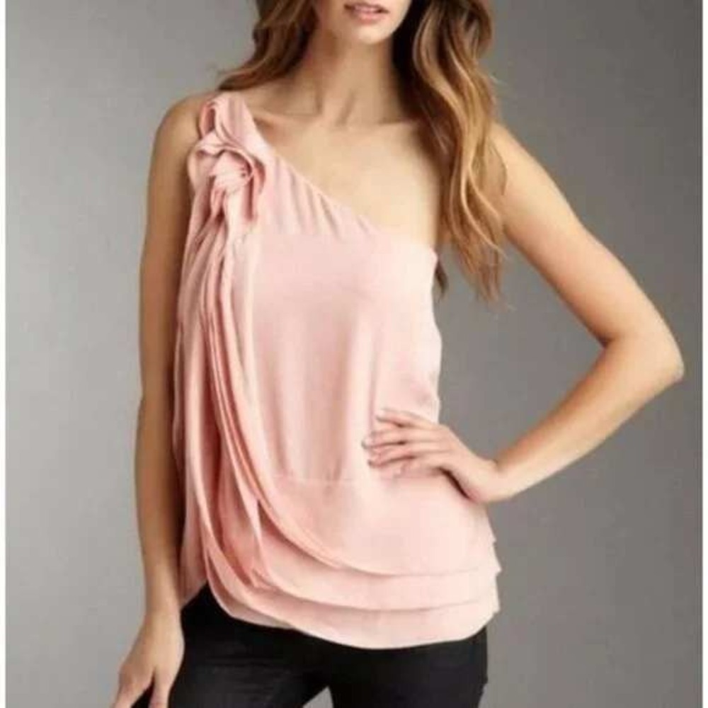 BCBGMAXAZRIA Peach One Shoulder Ruffle Tiered Asymmetrical Top XS‎ Womens Pink